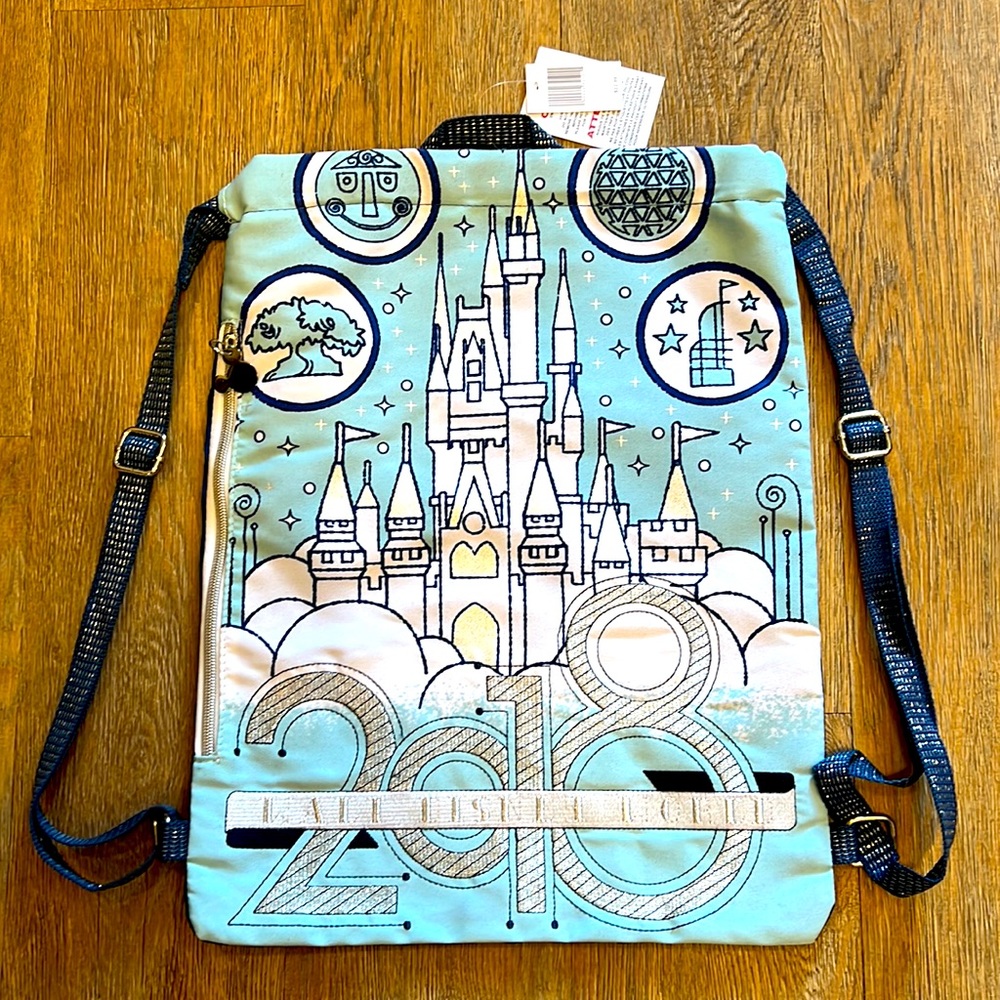 WDW Cinderella Castle Drawstring Bag w/ Side Zipper Pocket - Brand New with tags